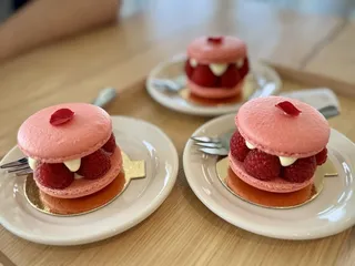 Mjomii Dessert & Coffee House