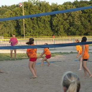 Youth and adult Sand Volleyball leagues