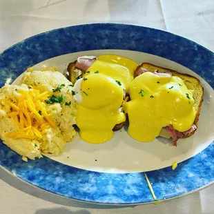Eggs Benedict