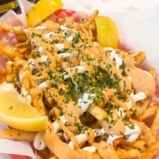 IG: @EatwithSie | Crab Smothered Fries (must get )