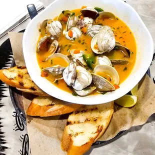 Bourbon-jalapeño clams