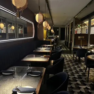 Beautiful / sleek decor