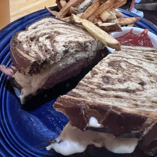Reuben sandwich