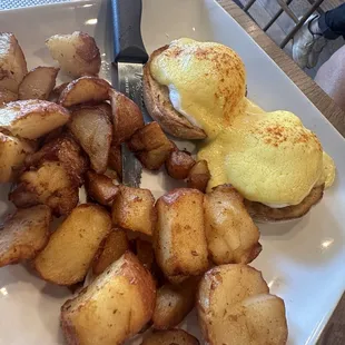 Eggs Benedict