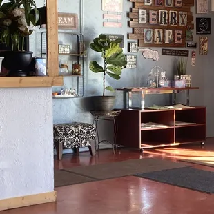 the entrance to the restaurant