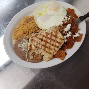 a plate of mexican food