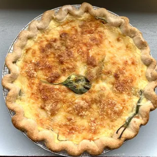a quiche in a pie pan