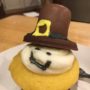 Thanksgiving cupcake, this was delicious and I had 2
