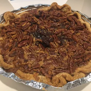 Picked up my Derby pie! Smells delicious.