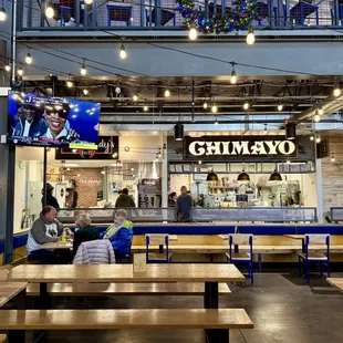 sushi and sashimi, interior
