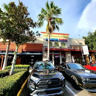 July 2022: Difficult to get a decent exterior pic. This restaurant is located near the piano bar.