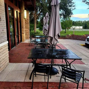 July 2022: Outside seating (I'm Captain Obvious:)