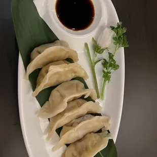 Steamed meat dumplings.