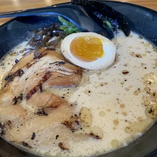 Tonkotsu Black (thin noodle)