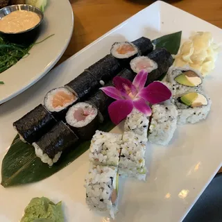 Yellowtail Scallion Roll