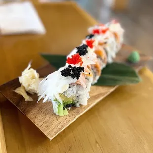 aburi salmon roll
