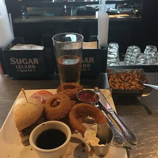 Prime Rib Au Jus, Karbach (Kolsch Style) Blond, Cajun snack-mix.