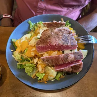 Ahi tuna salad