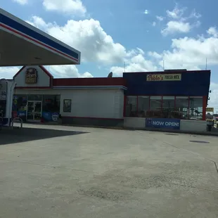 Bluegrass Gas & Food