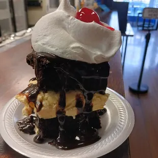 hot fudge cake on weekends