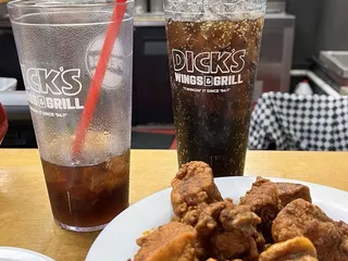 Dick's Wings And Grill Starke