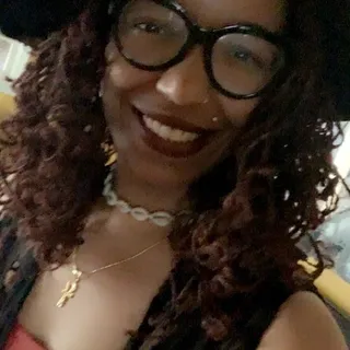 Kelly G.