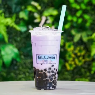 a glass of bubble tea