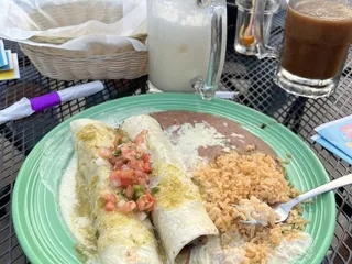 Bugambilias Cocina Latina