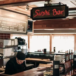 sushi and sashimi, interior