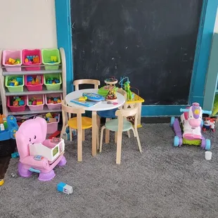 Children&apos;s play area
