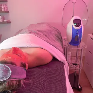 Custom Jelly Mask &amp; Oxygen Dome Prep