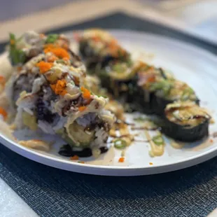 Screaming Salmon Roll
