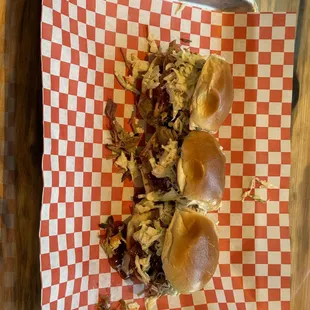 Pulled pork sliders