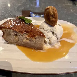 BLVD Honey Crisp Apple Cake