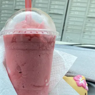 Strawberry  Bubble Drink no Bubbles