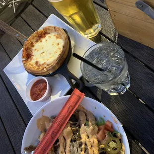 We got the personal pan pizza and Salad both delicious.