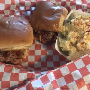 Pulled Pork Sliders