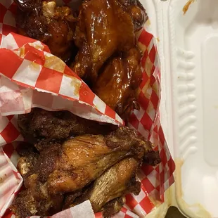 Lemon Pepper &amp; Honey BBQ Wings