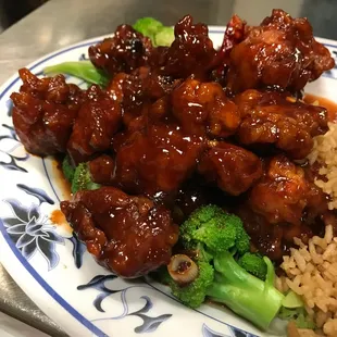 Lunch Portion BO's Style TSO chicken