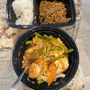 Thai chicken &amp; shrimp  Beef lo mein no veggies (for the tiny humans)