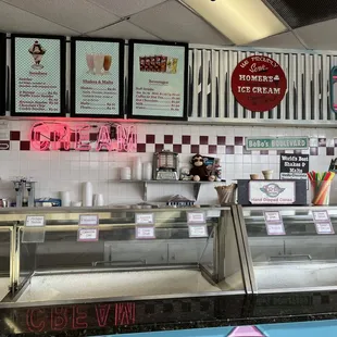 sushi and sashimi, interior