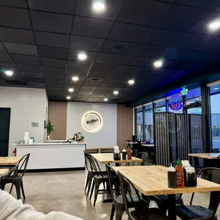 sushi and sashimi, interior