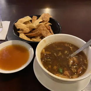Hot and sour soup, complimentary fried noodle