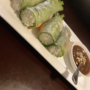 "Vietnamese style" spring roll, shrimp and pork, but mostly all noodles.