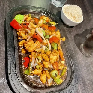 Sizzling Cantonese Chicken (comes with a side of rice)
