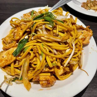 Chicken Lo Mein