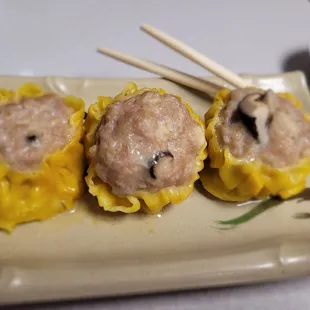 Dinner @Bo's Kitchen last eve; 1/9/2023. Dine-in.We ordered side order Pork Hash, pretty tasty to Us! It was nice talking w/Da Owner!  5****