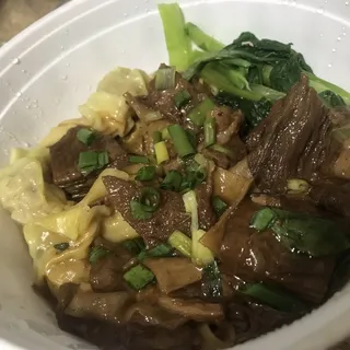 Beef Brisket and Wonton Noodle Soup