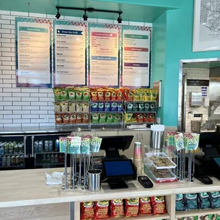 Super clean with great sandwich options!