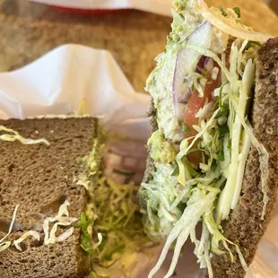 Tub o tuna sandwich